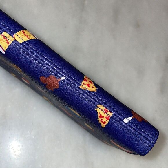 Lounge Fly Wallet Disney Parks NWT Snack Treats Food Zip Continental Wallet HTF - Picture 11 of 17